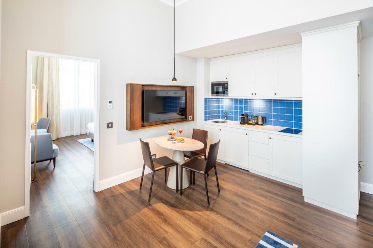 Fraser Suites Hamburg Exterior photo Kitchenette in a serviced apartment