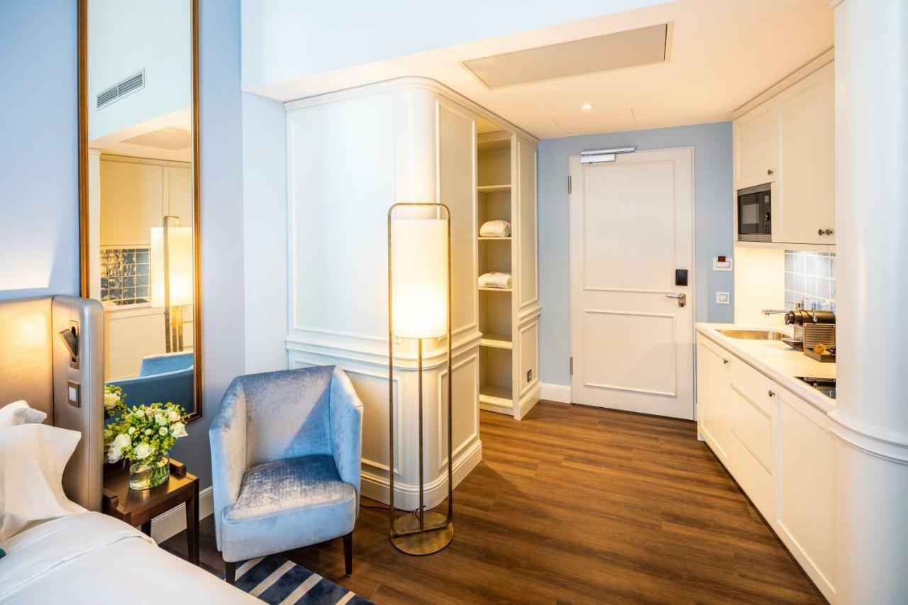 Fraser Suites Hamburg Exterior photo A suite at the hotel