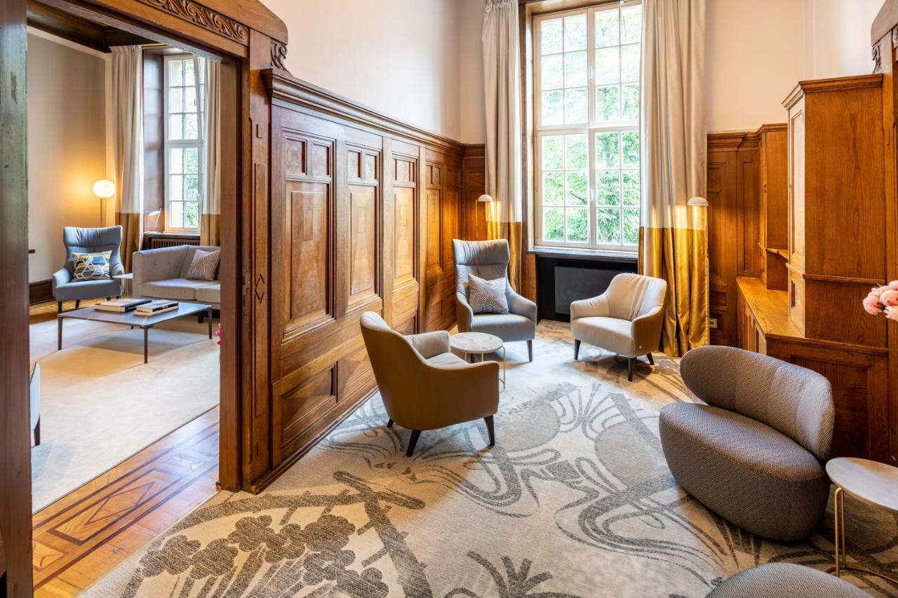 Fraser Suites Hamburg Exterior photo The interior of the German Historical Institute London
