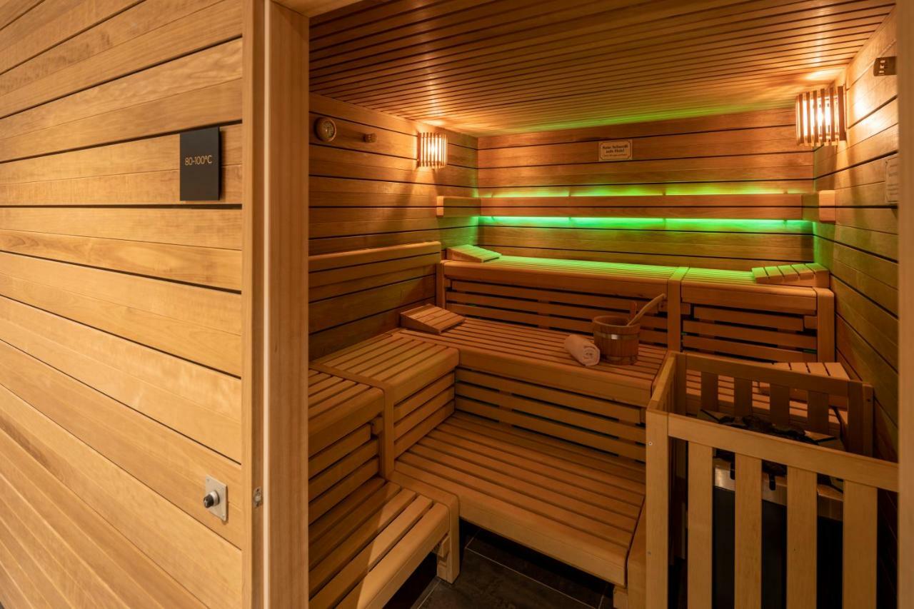 Fraser Suites Hamburg Exterior photo A modern Finnish sauna